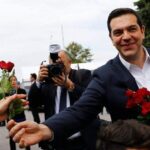 Ο Αλέξης Τσίπρας δίπλα στους αλιείς του Μεσολογγίου