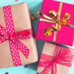 Birthday gifts: οι πιο αστείες και πρωτότυπες ιδέες για τη κοπέλα σας