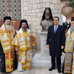 Σε κλίμα συγκίνησης τα αποκαλυπτήρια της προτομής του μακαριστού Μητροπολίτη Κοσμά στο Αγρίνιο