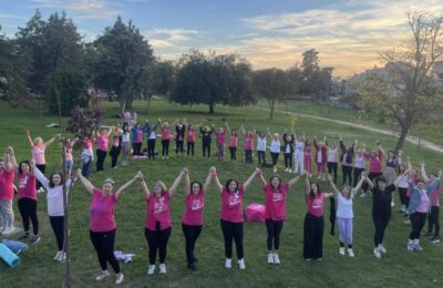 Γιατί Αγρινιώτισσες γυμνάστηκαν με pilates στο δημοτικό πάρκο (vid)