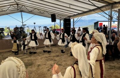 Με πολύ κόσμο και κέφι η Γιορτή Κάστανου στο Άνω Κεράσοβο (vid)