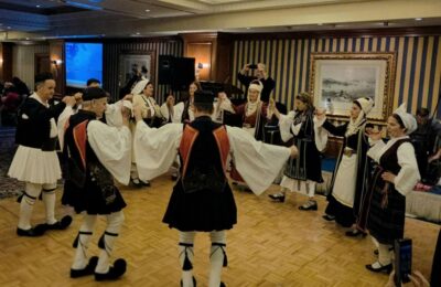 Η εντυπωσιακή «Άη Συμιώτικη» είσοδος των Στρανωμιτών Ναυπακτίας στην εκδήλωση της ΠΑΝ.ΣΥ. (vid)