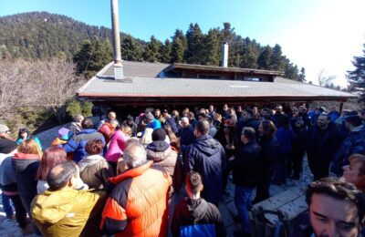 Ο ΕΟΣ Αγρινίου πραγματοποιεί την ετήσια κοπή πίτας στο καταφύγιο στο Παναιτωλικό