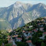 Περίστα, ένα όμορφο χωριό με πέτρινα σπίτια και καλντερίμια στην ορεινή Ναυπακτία (vid)
