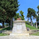 «Πολύ το χώμα στον τύμβο σας πάνω» γράφει η Φωτεινή Μυλωνά – Ραΐδη