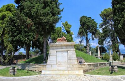 «Πολύ το χώμα στον τύμβο σας πάνω» γράφει η Φωτεινή Μυλωνά – Ραΐδη