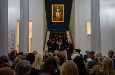 Μια ανεπανάληπτη βραδιά μνήμης και συγκίνησης με Απογόνους των Ηρώων, 200 χρόνια μετά την Έξοδο του Μεσολογγίου