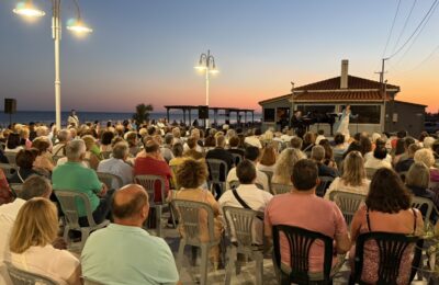 Η φύση ντύθηκε με νότες στη μαγευτική καλοκαιρινή συναυλία στο Μουσείο Άλατος