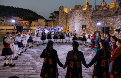 Με μεγάλη επιτυχία η εκδήλωση προς τιμήν των απόδημων Ναυπακτίων στο Ενετικό Λιμάνι
